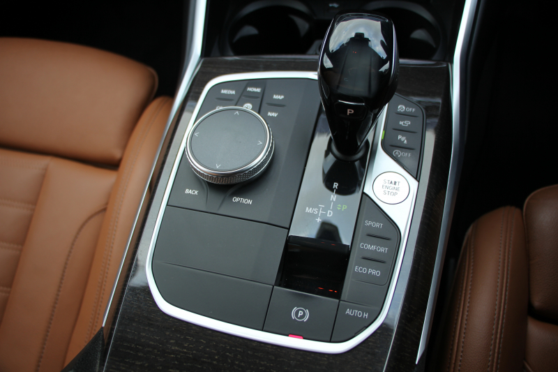 BMW 3シリーズ 320i Mｽﾎﾟｰﾂ ﾊｲﾗｲﾝ&ｺﾝﾌｫｰﾄP ｺﾆｬｯｸﾚｻﾞｰ ｼｰﾄﾋｰﾀｰ ﾗﾝﾊﾞｰｻﾎﾟｰﾄ 360度ｶﾒﾗ 追従ACC ｽﾃｱﾘﾝｸﾞｻﾎﾟｰﾄ BMWﾗｲﾌﾞｺｯｸﾋﾟｯﾄﾞApplecarplay対応 ﾀｯﾁﾊﾟﾈﾙHDDﾅﾋﾞ電動ﾄﾗﾝｸ 後退ｱｼｽﾄ DｱｼｽﾄPRO 2年保証