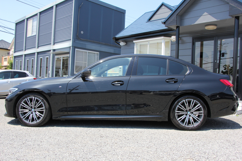 BMW 3シリーズ 320i Mｽﾎﾟｰﾂ ﾊｲﾗｲﾝ&ｺﾝﾌｫｰﾄP ｺﾆｬｯｸﾚｻﾞｰ ｼｰﾄﾋｰﾀｰ ﾗﾝﾊﾞｰｻﾎﾟｰﾄ 360度ｶﾒﾗ 追従ACC ｽﾃｱﾘﾝｸﾞｻﾎﾟｰﾄ BMWﾗｲﾌﾞｺｯｸﾋﾟｯﾄﾞApplecarplay対応 ﾀｯﾁﾊﾟﾈﾙHDDﾅﾋﾞ電動ﾄﾗﾝｸ 後退ｱｼｽﾄ DｱｼｽﾄPRO 2年保証