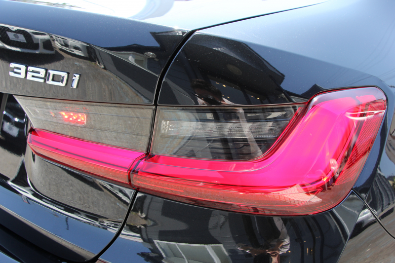 BMW 3シリーズ 320i Mｽﾎﾟｰﾂ ﾊｲﾗｲﾝ&ｺﾝﾌｫｰﾄP ｺﾆｬｯｸﾚｻﾞｰ ｼｰﾄﾋｰﾀｰ ﾗﾝﾊﾞｰｻﾎﾟｰﾄ 360度ｶﾒﾗ 追従ACC ｽﾃｱﾘﾝｸﾞｻﾎﾟｰﾄ BMWﾗｲﾌﾞｺｯｸﾋﾟｯﾄﾞApplecarplay対応 ﾀｯﾁﾊﾟﾈﾙHDDﾅﾋﾞ電動ﾄﾗﾝｸ 後退ｱｼｽﾄ DｱｼｽﾄPRO 2年保証