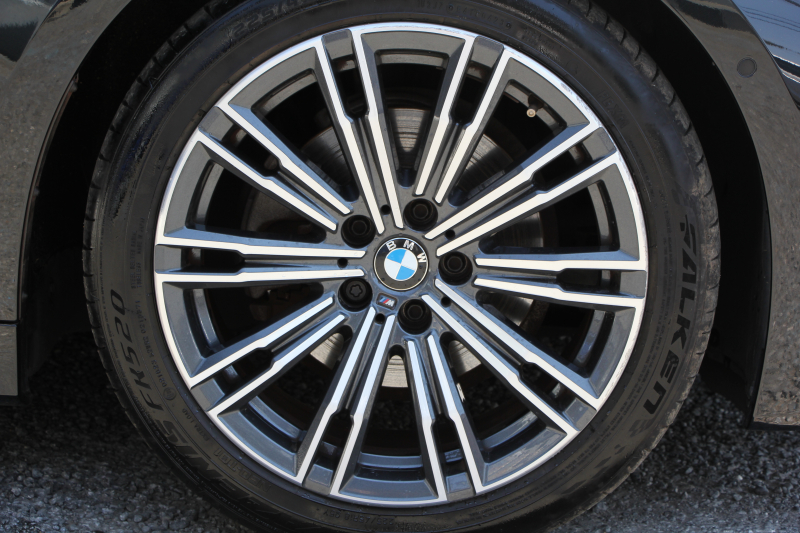 BMW 3シリーズ 320i Mｽﾎﾟｰﾂ ﾊｲﾗｲﾝ&ｺﾝﾌｫｰﾄP ｺﾆｬｯｸﾚｻﾞｰ ｼｰﾄﾋｰﾀｰ ﾗﾝﾊﾞｰｻﾎﾟｰﾄ 360度ｶﾒﾗ 追従ACC ｽﾃｱﾘﾝｸﾞｻﾎﾟｰﾄ BMWﾗｲﾌﾞｺｯｸﾋﾟｯﾄﾞApplecarplay対応 ﾀｯﾁﾊﾟﾈﾙHDDﾅﾋﾞ電動ﾄﾗﾝｸ 後退ｱｼｽﾄ DｱｼｽﾄPRO 2年保証