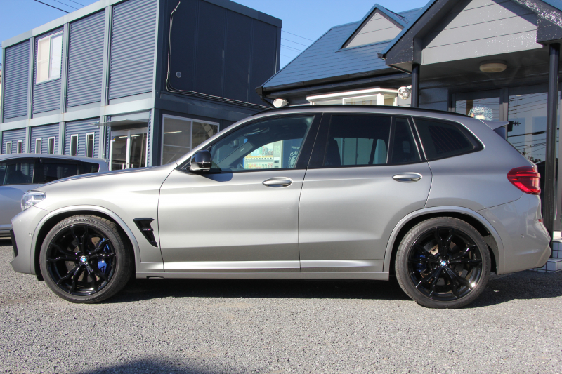 BMW Mシリーズ X3M ｺﾝﾍﾟﾃｨｼｮﾝ 4WD 510馬力 受注生産OPﾊﾟﾉﾗﾏｻﾝR ﾒﾘﾉﾚｻﾞｰ&ｱﾙｶﾝﾀｰﾗｺﾝﾋﾞｼｰﾄ 全ﾋｰﾀｰ ﾍﾞﾝﾁﾚｰｼｮﾝ ﾊｰﾏﾝｶｰﾄﾞﾝ HUD Mｽﾎﾟｰﾂｴｸﾞｿﾞｰｽﾄ 追従ACC HUD ﾃﾞｨｽﾌﾟﾚｲｷ- ｼﾞｪｽﾁｬｰC ﾘｱｼｰﾄ可倒調整 LEDﾍｯﾄﾞﾗｲﾄ 2年保証
