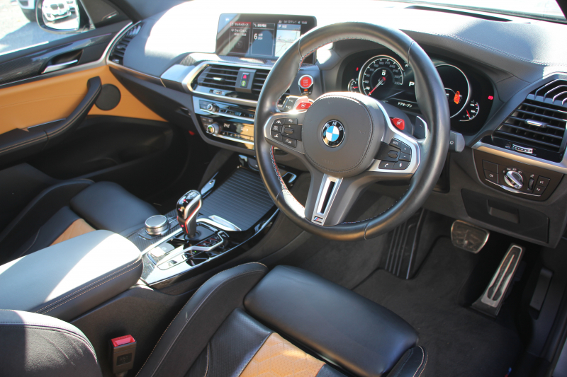 BMW Mシリーズ X3M ｺﾝﾍﾟﾃｨｼｮﾝ 4WD 510馬力 受注生産OPﾊﾟﾉﾗﾏｻﾝR ﾒﾘﾉﾚｻﾞｰ&ｱﾙｶﾝﾀｰﾗｺﾝﾋﾞｼｰﾄ 全ﾋｰﾀｰ ﾍﾞﾝﾁﾚｰｼｮﾝ ﾊｰﾏﾝｶｰﾄﾞﾝ HUD Mｽﾎﾟｰﾂｴｸﾞｿﾞｰｽﾄ 追従ACC HUD ﾃﾞｨｽﾌﾟﾚｲｷ- ｼﾞｪｽﾁｬｰC ﾘｱｼｰﾄ可倒調整 LEDﾍｯﾄﾞﾗｲﾄ 2年保証