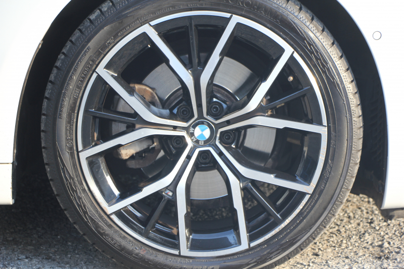 BMW 5シリーズ 523d Xdrive Mｽﾎﾟｰﾂ EDｼﾞｮｲﾌﾟﾗｽ 4WD LCI後期 ﾌｪｲｽﾘﾌﾄ後 1ｵｰﾅ ｱｲﾎﾞﾘｰﾚｻﾞｰ ﾊｰﾏﾝｶｰﾄﾞﾝｻﾗｳﾝﾄﾞ4ｿﾞｰﾝｴｱｺﾝ BMWﾗｲﾌﾞｺｯｸﾋﾟｯﾄ HUD 追従ACC ｽﾃｱﾘﾝｸﾞｻﾎﾟｰﾄ ｱﾀﾞﾌﾟﾃｨﾌﾞｻｽ Applecarplay 360度ｶﾒﾗ 2年保証