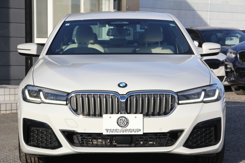 BMW 5シリーズ 523d Xdrive Mｽﾎﾟｰﾂ EDｼﾞｮｲﾌﾟﾗｽ 4WD LCI後期 ﾌｪｲｽﾘﾌﾄ後 1ｵｰﾅ ｱｲﾎﾞﾘｰﾚｻﾞｰ ﾊｰﾏﾝｶｰﾄﾞﾝｻﾗｳﾝﾄﾞ4ｿﾞｰﾝｴｱｺﾝ BMWﾗｲﾌﾞｺｯｸﾋﾟｯﾄ HUD 追従ACC ｽﾃｱﾘﾝｸﾞｻﾎﾟｰﾄ ｱﾀﾞﾌﾟﾃｨﾌﾞｻｽ Applecarplay 360度ｶﾒﾗ 2年保証