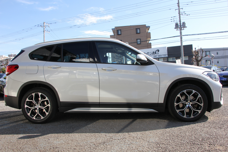 BMW X1 Xdrive18d Xﾗｲﾝ ﾊｲﾗｲﾝ ｾﾚｸﾄP 1ｵ-ﾅ LCI後期 ﾌｪｲｽﾘﾌﾄ後 ﾊﾟﾉﾗﾏｻﾝﾙｰﾌ ﾋｰﾀｰ茶革 追従ACC HUD 電動ｼｰﾄ Hi-fiｽﾋﾟｰｶｰ LEDﾍｯﾄﾞﾗｲﾄ 電動ﾄﾗﾝｸ ﾜｲﾔﾚｽ充電 ﾀｯﾁ画面ﾅﾋﾞ衝突軽減ﾌﾞﾚｰｷ 車線逸脱警告 歩行者警告 2年保証