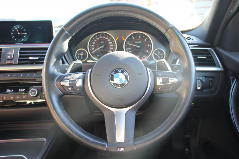 BMW 3シリーズ 320d Mｽﾎﾟｰﾂ ﾌｧｽﾄﾄﾗｯｸP LCI後期 ｻﾄﾞﾙﾌﾞﾗｳﾝﾚｻﾞｰ ｱﾀﾞﾌﾟﾃｨﾌﾞMｻｽ Mｽﾎﾟｰﾂﾌﾞﾚｰｷ 19AW HUD 追従ACC LEDﾍｯﾄﾞﾗｲﾄ LEDﾌｫｸﾞ&ﾃｰﾙ ﾌﾙｾｸﾞTV HDDﾅﾋﾞBluetooth接続 Bｶﾒﾗ ﾚｰﾝﾁｪﾝｼﾞ警告 衝突軽減ﾌﾞﾚｰｷ 2年保証