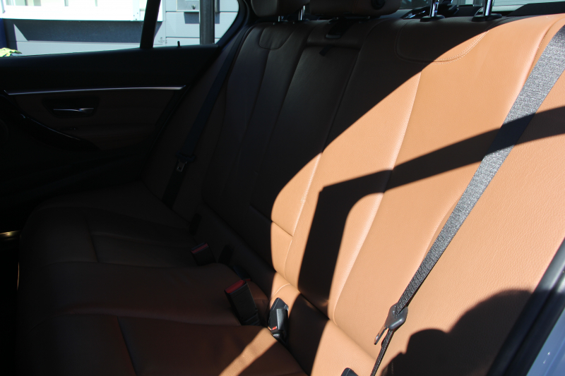 BMW 3シリーズ 320d Mｽﾎﾟｰﾂ ﾌｧｽﾄﾄﾗｯｸP LCI後期 ｻﾄﾞﾙﾌﾞﾗｳﾝﾚｻﾞｰ ｱﾀﾞﾌﾟﾃｨﾌﾞMｻｽ Mｽﾎﾟｰﾂﾌﾞﾚｰｷ 19AW HUD 追従ACC LEDﾍｯﾄﾞﾗｲﾄ LEDﾌｫｸﾞ&ﾃｰﾙ ﾌﾙｾｸﾞTV HDDﾅﾋﾞBluetooth接続 Bｶﾒﾗ ﾚｰﾝﾁｪﾝｼﾞ警告 衝突軽減ﾌﾞﾚｰｷ 2年保証