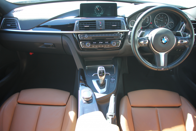 BMW 3シリーズ 320d Mｽﾎﾟｰﾂ ﾌｧｽﾄﾄﾗｯｸP LCI後期 ｻﾄﾞﾙﾌﾞﾗｳﾝﾚｻﾞｰ ｱﾀﾞﾌﾟﾃｨﾌﾞMｻｽ Mｽﾎﾟｰﾂﾌﾞﾚｰｷ 19AW HUD 追従ACC LEDﾍｯﾄﾞﾗｲﾄ LEDﾌｫｸﾞ&ﾃｰﾙ ﾌﾙｾｸﾞTV HDDﾅﾋﾞBluetooth接続 Bｶﾒﾗ ﾚｰﾝﾁｪﾝｼﾞ警告 衝突軽減ﾌﾞﾚｰｷ 2年保証