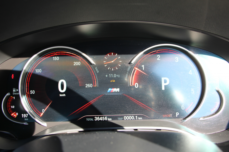 BMW 5シリーズ 523d Mｽﾎﾟｰﾂ ﾊｲﾗｲﾝ ﾃﾞﾋﾞｭｰP ｱｲﾎﾞﾘｰﾚｻﾞｰ HUD ｼﾞｪｽﾁｬｰC ｿﾌﾄｸﾛｰｽﾞﾄﾞｱ 追従ACC ｽﾃｱﾘﾝｸﾞｻﾎﾟｰﾄ ﾀｯﾁ画面HDDﾅﾋﾞTV 360度ｶﾒﾗ LEDﾍｯﾄﾞﾗｲﾄ ｵｰﾄﾊｲﾋﾞｰﾑ 電動ﾄﾗﾝｸ ｽﾏｰﾄｷｰ ﾊﾟﾄﾞﾙｼﾌﾄ 2年保証