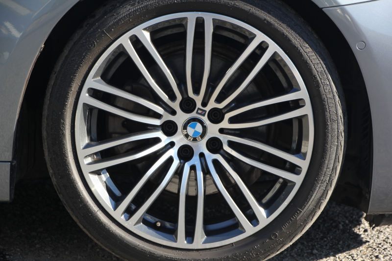 BMW 5シリーズ 523d Mｽﾎﾟｰﾂ ﾊｲﾗｲﾝ ﾃﾞﾋﾞｭｰP ｱｲﾎﾞﾘｰﾚｻﾞｰ HUD ｼﾞｪｽﾁｬｰC ｿﾌﾄｸﾛｰｽﾞﾄﾞｱ 追従ACC ｽﾃｱﾘﾝｸﾞｻﾎﾟｰﾄ ﾀｯﾁ画面HDDﾅﾋﾞTV 360度ｶﾒﾗ LEDﾍｯﾄﾞﾗｲﾄ ｵｰﾄﾊｲﾋﾞｰﾑ 電動ﾄﾗﾝｸ ｽﾏｰﾄｷｰ ﾊﾟﾄﾞﾙｼﾌﾄ 2年保証