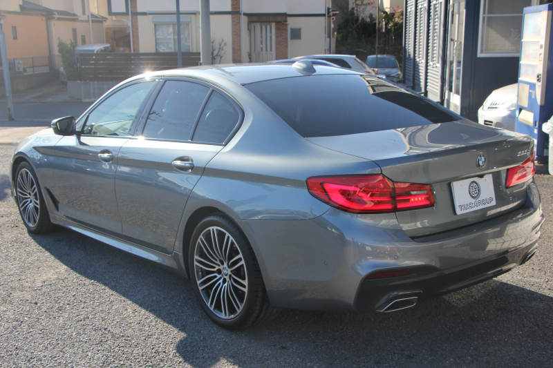 BMW 5シリーズ 523d Mｽﾎﾟｰﾂ ﾊｲﾗｲﾝ ﾃﾞﾋﾞｭｰP ｱｲﾎﾞﾘｰﾚｻﾞｰ HUD ｼﾞｪｽﾁｬｰC ｿﾌﾄｸﾛｰｽﾞﾄﾞｱ 追従ACC ｽﾃｱﾘﾝｸﾞｻﾎﾟｰﾄ ﾀｯﾁ画面HDDﾅﾋﾞTV 360度ｶﾒﾗ LEDﾍｯﾄﾞﾗｲﾄ ｵｰﾄﾊｲﾋﾞｰﾑ 電動ﾄﾗﾝｸ ｽﾏｰﾄｷｰ ﾊﾟﾄﾞﾙｼﾌﾄ 2年保証