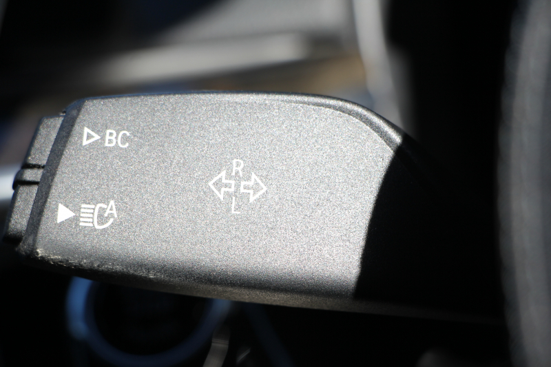 BMW 5シリーズ 523d Mｽﾎﾟｰﾂ ﾊｲﾗｲﾝ ﾃﾞﾋﾞｭｰP ｱｲﾎﾞﾘｰﾚｻﾞｰ HUD ｼﾞｪｽﾁｬｰC ｿﾌﾄｸﾛｰｽﾞﾄﾞｱ 追従ACC ｽﾃｱﾘﾝｸﾞｻﾎﾟｰﾄ ﾀｯﾁ画面HDDﾅﾋﾞTV 360度ｶﾒﾗ LEDﾍｯﾄﾞﾗｲﾄ ｵｰﾄﾊｲﾋﾞｰﾑ 電動ﾄﾗﾝｸ ｽﾏｰﾄｷｰ ﾊﾟﾄﾞﾙｼﾌﾄ 2年保証