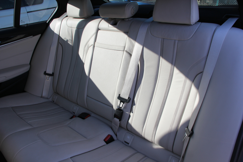 BMW 5シリーズ 523d Mｽﾎﾟｰﾂ ﾊｲﾗｲﾝ ﾃﾞﾋﾞｭｰP ｱｲﾎﾞﾘｰﾚｻﾞｰ HUD ｼﾞｪｽﾁｬｰC ｿﾌﾄｸﾛｰｽﾞﾄﾞｱ 追従ACC ｽﾃｱﾘﾝｸﾞｻﾎﾟｰﾄ ﾀｯﾁ画面HDDﾅﾋﾞTV 360度ｶﾒﾗ LEDﾍｯﾄﾞﾗｲﾄ ｵｰﾄﾊｲﾋﾞｰﾑ 電動ﾄﾗﾝｸ ｽﾏｰﾄｷｰ ﾊﾟﾄﾞﾙｼﾌﾄ 2年保証