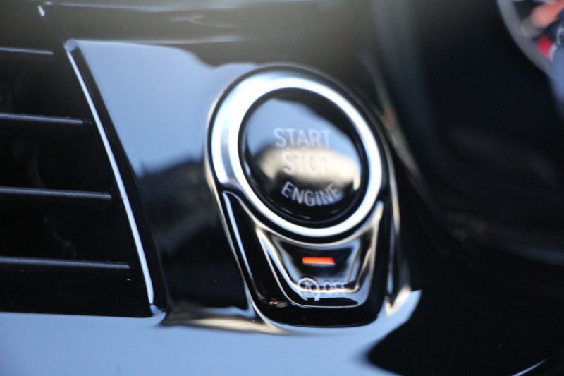 BMW 5シリーズ 530i ｴﾃﾞｨｼｮﾝﾐｯｼｮﾝｲﾝﾎﾟｯｼﾌﾞﾙ 特別仕様車 高出力 ﾅｲﾄﾌﾞﾙｰﾚｻﾞｰ ｱﾀﾞﾌﾟﾃｨﾌﾞMｻｽ HUD ﾊｰﾏﾝｶｰﾄﾞﾝ 追従ACC ｽﾃｱﾘﾝｸﾞｻﾎﾟｰﾄ ﾀｯﾁ画面HDDﾅﾋﾞTV LEDﾍｯﾄﾞﾗｲﾄ ｵｰﾄﾊｲﾋﾞｰﾑ 電動ﾘｱｹﾞｰﾄ 360度ｶﾒﾗ 全席ﾋｰﾀｰ ﾌﾞﾗｯｸ19AW 2年保証