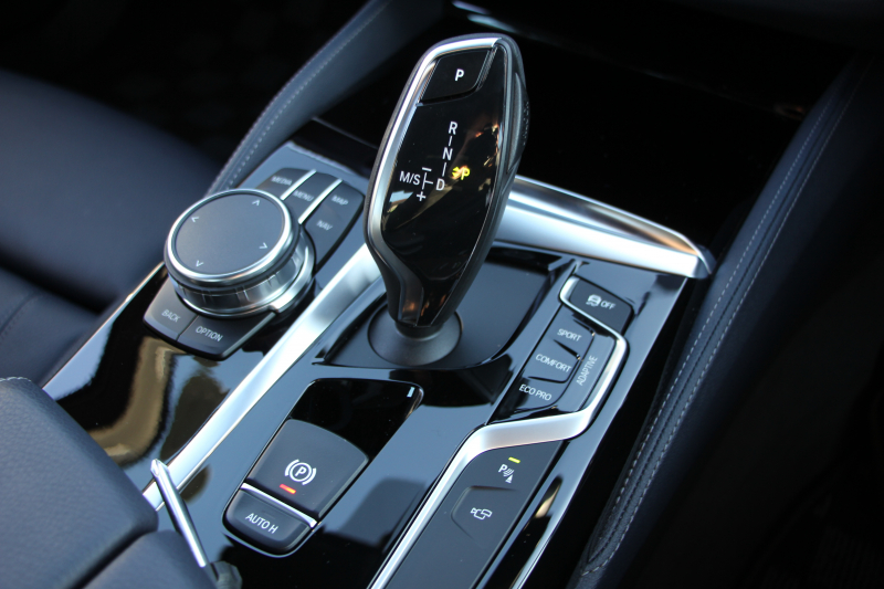 BMW 5シリーズ 530i ｴﾃﾞｨｼｮﾝﾐｯｼｮﾝｲﾝﾎﾟｯｼﾌﾞﾙ 特別仕様車 高出力 ﾅｲﾄﾌﾞﾙｰﾚｻﾞｰ ｱﾀﾞﾌﾟﾃｨﾌﾞMｻｽ HUD ﾊｰﾏﾝｶｰﾄﾞﾝ 追従ACC ｽﾃｱﾘﾝｸﾞｻﾎﾟｰﾄ ﾀｯﾁ画面HDDﾅﾋﾞTV LEDﾍｯﾄﾞﾗｲﾄ ｵｰﾄﾊｲﾋﾞｰﾑ 電動ﾘｱｹﾞｰﾄ 360度ｶﾒﾗ 全席ﾋｰﾀｰ ﾌﾞﾗｯｸ19AW 2年保証