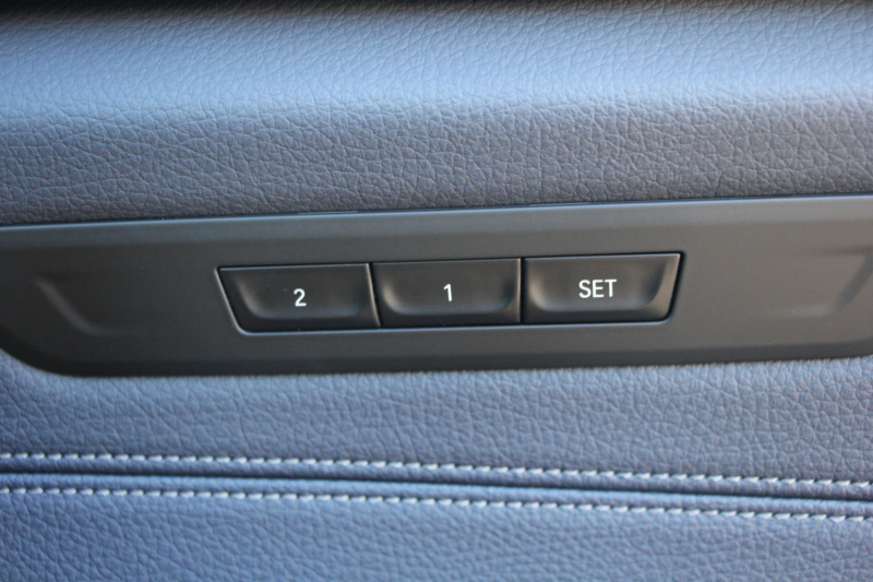 BMW 5シリーズ 530i ｴﾃﾞｨｼｮﾝﾐｯｼｮﾝｲﾝﾎﾟｯｼﾌﾞﾙ 特別仕様車 高出力 ﾅｲﾄﾌﾞﾙｰﾚｻﾞｰ ｱﾀﾞﾌﾟﾃｨﾌﾞMｻｽ HUD ﾊｰﾏﾝｶｰﾄﾞﾝ 追従ACC ｽﾃｱﾘﾝｸﾞｻﾎﾟｰﾄ ﾀｯﾁ画面HDDﾅﾋﾞTV LEDﾍｯﾄﾞﾗｲﾄ ｵｰﾄﾊｲﾋﾞｰﾑ 電動ﾘｱｹﾞｰﾄ 360度ｶﾒﾗ 全席ﾋｰﾀｰ ﾌﾞﾗｯｸ19AW 2年保証