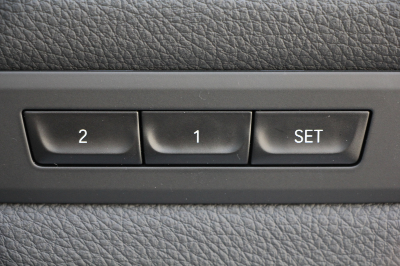 BMW 5シリーズ 523d Xdrive Mｽﾎﾟｰﾂ 新車保証R7年10月迄 4WD LCI後期 ﾌｪｲｽﾘﾌﾄ後 ﾋｰﾀｰ黒革 ｱﾀﾞﾌﾟﾃｨﾌﾞLED/H BMWﾗｲﾌﾞｺｯｸﾋﾟｯﾄ HUD 追従ACC ｽﾃｱﾘﾝｸﾞｻﾎﾟｰﾄ ｱﾀﾞﾌﾟﾃｨﾌﾞｻｽ 新iﾄﾞﾗｲﾌﾞHDDﾅﾋﾞApplecarplay対応 電動ﾄﾗﾝｸ 2年保証