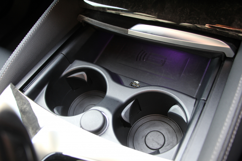 BMW 5シリーズ 523d Xdrive Mｽﾎﾟｰﾂ 新車保証R7年10月迄 4WD LCI後期 ﾌｪｲｽﾘﾌﾄ後 ﾋｰﾀｰ黒革 ｱﾀﾞﾌﾟﾃｨﾌﾞLED/H BMWﾗｲﾌﾞｺｯｸﾋﾟｯﾄ HUD 追従ACC ｽﾃｱﾘﾝｸﾞｻﾎﾟｰﾄ ｱﾀﾞﾌﾟﾃｨﾌﾞｻｽ 新iﾄﾞﾗｲﾌﾞHDDﾅﾋﾞApplecarplay対応 電動ﾄﾗﾝｸ 2年保証