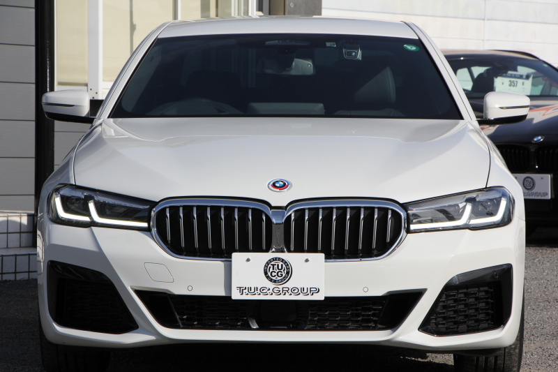 BMW 5シリーズ 523d Xdrive Mｽﾎﾟｰﾂ 新車保証R7年10月迄 4WD LCI後期 ﾌｪｲｽﾘﾌﾄ後 ﾋｰﾀｰ黒革 ｱﾀﾞﾌﾟﾃｨﾌﾞLED/H BMWﾗｲﾌﾞｺｯｸﾋﾟｯﾄ HUD 追従ACC ｽﾃｱﾘﾝｸﾞｻﾎﾟｰﾄ ｱﾀﾞﾌﾟﾃｨﾌﾞｻｽ 新iﾄﾞﾗｲﾌﾞHDDﾅﾋﾞApplecarplay対応 電動ﾄﾗﾝｸ 2年保証