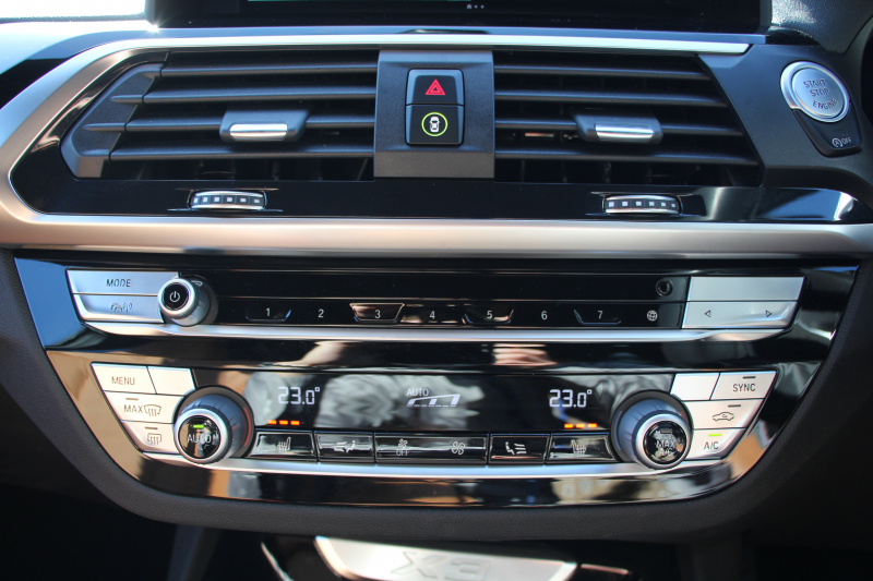 BMW X3 ﾐｯﾄﾞﾅｲﾄｴﾃﾞｨｼｮﾝ 限定車 1ｵｰﾅ Mｼｰﾄﾍﾞﾙﾄ 専用20ｲﾝﾁAW ｺﾆｬｯｸﾚｻﾞｰ ﾊｰﾏﾝｶｰﾄﾞﾝｻﾗｳﾝﾄﾞｱﾝﾋﾞｴﾝﾄﾗｲﾄ BMWﾗｲﾌﾞｺｯｸﾋﾟｯﾄ Applecarplay 新HDDﾅﾋﾞTV HUD 追従ACC ｽﾃｱﾘﾝｸﾞｻﾎﾟｰﾄ LEDﾍｯﾄﾞﾗｲﾄ 電動ﾄﾗﾝｸ 360度ｶﾒﾗ 2年保証