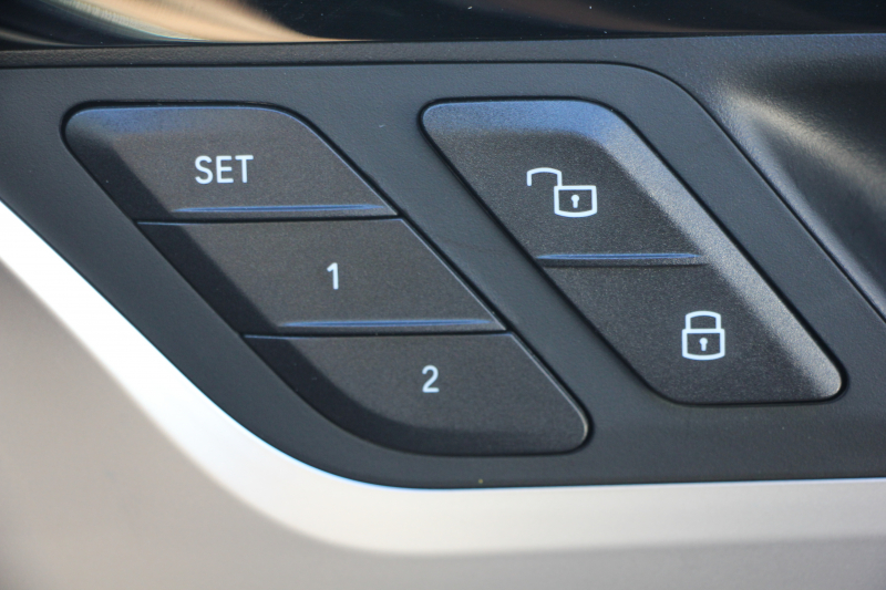 BMW X3 ﾐｯﾄﾞﾅｲﾄｴﾃﾞｨｼｮﾝ 限定車 1ｵｰﾅ Mｼｰﾄﾍﾞﾙﾄ 専用20ｲﾝﾁAW ｺﾆｬｯｸﾚｻﾞｰ ﾊｰﾏﾝｶｰﾄﾞﾝｻﾗｳﾝﾄﾞｱﾝﾋﾞｴﾝﾄﾗｲﾄ BMWﾗｲﾌﾞｺｯｸﾋﾟｯﾄ Applecarplay 新HDDﾅﾋﾞTV HUD 追従ACC ｽﾃｱﾘﾝｸﾞｻﾎﾟｰﾄ LEDﾍｯﾄﾞﾗｲﾄ 電動ﾄﾗﾝｸ 360度ｶﾒﾗ 2年保証