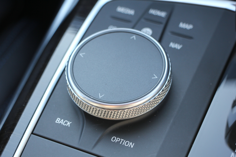 BMW 3シリーズ 320d Xdrive Mｽﾎﾟｰﾂ ﾃﾞﾋﾞｭｰ&ｲﾉﾍﾞｰｼｮﾝ&ｺﾝﾌｫｰﾄP ﾋｰﾀｰ黒革 ﾚｰｻﾞｰﾗｲﾄ HUD ｼﾞｪｽﾁｬｰｺﾝﾄﾛｰﾙ 19AW 電動ﾄﾗﾝｸ BMWﾗｲﾌﾞｺｯｸﾋﾟｯﾄ Applecarplay対応 追従ACC ｽﾃｱﾘﾝｸﾞｻﾎﾟｰﾄ 4本出しﾏﾌﾗｰｶｯﾀｰ ﾌﾛﾝﾄﾘｯﾌﾟ&ﾘｱﾃﾞｨﾌｭｰｻﾞｰ 2年保証