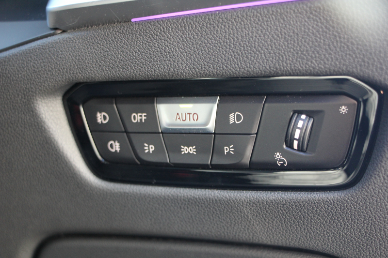 BMW 3シリーズ 320d Xdrive Mｽﾎﾟｰﾂ ﾃﾞﾋﾞｭｰ&ｲﾉﾍﾞｰｼｮﾝ&ｺﾝﾌｫｰﾄP ﾋｰﾀｰ黒革 ﾚｰｻﾞｰﾗｲﾄ HUD ｼﾞｪｽﾁｬｰｺﾝﾄﾛｰﾙ 19AW 電動ﾄﾗﾝｸ BMWﾗｲﾌﾞｺｯｸﾋﾟｯﾄ Applecarplay対応 追従ACC ｽﾃｱﾘﾝｸﾞｻﾎﾟｰﾄ 4本出しﾏﾌﾗｰｶｯﾀｰ ﾌﾛﾝﾄﾘｯﾌﾟ&ﾘｱﾃﾞｨﾌｭｰｻﾞｰ 2年保証