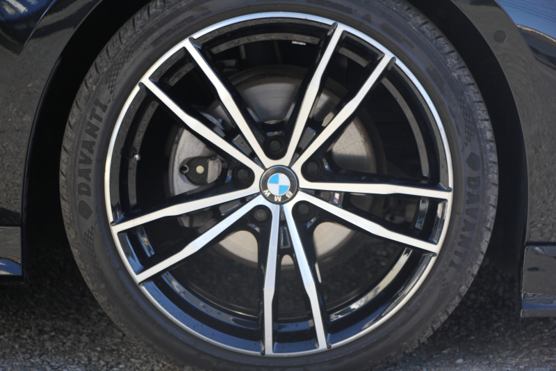 BMW 3シリーズ 320d Xdrive Mｽﾎﾟｰﾂ ﾃﾞﾋﾞｭｰ&ｲﾉﾍﾞｰｼｮﾝ&ｺﾝﾌｫｰﾄP ﾋｰﾀｰ黒革 ﾚｰｻﾞｰﾗｲﾄ HUD ｼﾞｪｽﾁｬｰｺﾝﾄﾛｰﾙ 19AW 電動ﾄﾗﾝｸ BMWﾗｲﾌﾞｺｯｸﾋﾟｯﾄ Applecarplay対応 追従ACC ｽﾃｱﾘﾝｸﾞｻﾎﾟｰﾄ 4本出しﾏﾌﾗｰｶｯﾀｰ ﾌﾛﾝﾄﾘｯﾌﾟ&ﾘｱﾃﾞｨﾌｭｰｻﾞｰ 2年保証