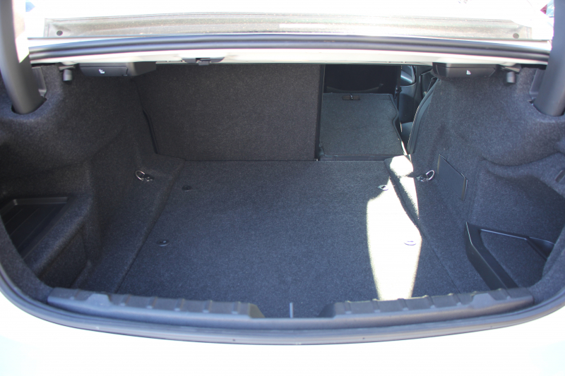 BMW 4シリーズ 435i ｸｰﾍﾟMｽﾎﾟｰﾂ LEDﾍｯﾄﾞﾗｲﾄ 直6ﾀｰﾎﾞ306馬力 N55B30Aｴﾝｼﾞﾝ  追従ACC HUD ﾋｰﾀｰ黒革 衝突軽減ﾌﾞﾚｰｷ 車線逸脱警告 歩行者警告 ﾌﾙｾｸﾞTV ﾀｯﾁﾊﾟｯﾄﾞ対応HDDﾅﾋﾞBluetooth接続 ｽﾏｰﾄｷｰ ﾊﾟﾄﾞﾙｼﾌﾄ 2年保証