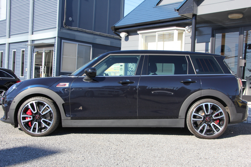 MINI(ミニ) ミニクラブマン MINI ｼﾞｮﾝｸｰﾊﾟｰﾜｰｸｽ ｸﾗﾌﾞﾏﾝ ALL4 後期 4WD 306馬力 新ｴﾝｼﾞﾝ MINIﾕｱｰｽﾞｽﾀｲﾘﾝｸﾞﾃﾞｨｽﾌﾟﾚｲﾒｰﾀｰ ﾋｰﾀｰ黒革 電動ｼｰﾄ 専用YoursｽﾀｲﾘﾝｸﾞPｱｼｽ HDDﾅﾋﾞ追従ACC HUD 衝突軽減ﾌﾞﾚｰｷ LEDﾍｯﾄﾞﾗｲﾄ&LEDﾃｰﾙ 2年保証