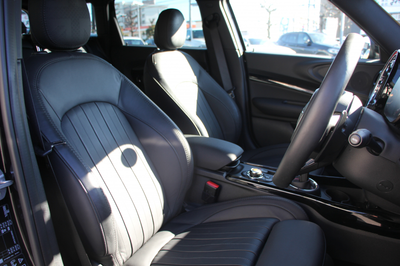 MINI(ミニ) ミニクラブマン MINI ｼﾞｮﾝｸｰﾊﾟｰﾜｰｸｽ ｸﾗﾌﾞﾏﾝ ALL4 後期 4WD 306馬力 新ｴﾝｼﾞﾝ MINIﾕｱｰｽﾞｽﾀｲﾘﾝｸﾞﾃﾞｨｽﾌﾟﾚｲﾒｰﾀｰ ﾋｰﾀｰ黒革 電動ｼｰﾄ 専用YoursｽﾀｲﾘﾝｸﾞPｱｼｽ HDDﾅﾋﾞ追従ACC HUD 衝突軽減ﾌﾞﾚｰｷ LEDﾍｯﾄﾞﾗｲﾄ&LEDﾃｰﾙ 2年保証