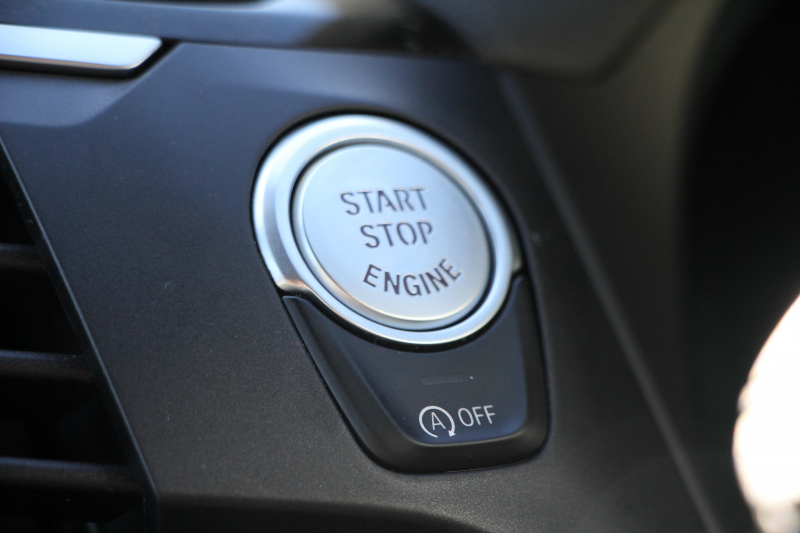 BMW X3 M40d ｾﾚｸﾄP 326馬力【特選車】3.0Lﾃﾞｨｰｾﾞﾙﾀｰﾎﾞﾊﾟﾉﾗﾏｻﾝﾙｰﾌ 全席ﾋｰﾀｰ黒革  ﾊｰﾏﾝｶｰﾄﾞﾝｻｳﾝﾄﾞHUD ﾘｱｼｰﾄ可倒調整 専用21AW Mｽﾎﾟｰﾂﾃﾞﾌ&ﾌﾞﾚｰｷ 追従ACC ｽﾃｱﾘﾝｸﾞｻﾎﾟｰﾄ ﾀｯﾁ画面HDDﾅﾋﾞTV 360度ｶﾒﾗ ｱﾝﾋﾞｴﾝﾄﾗｲﾄ 電動ﾄﾗﾝｸ 2年保証