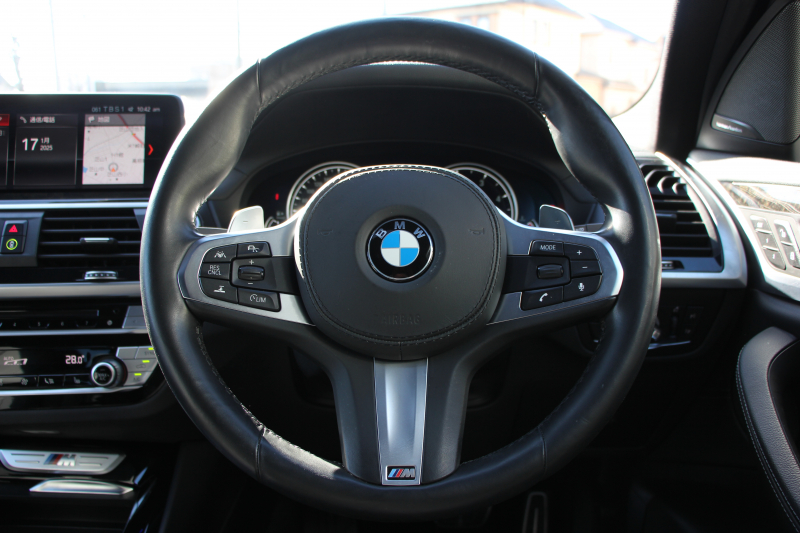 BMW X3 M40d ｾﾚｸﾄP 326馬力【特選車】3.0Lﾃﾞｨｰｾﾞﾙﾀｰﾎﾞﾊﾟﾉﾗﾏｻﾝﾙｰﾌ 全席ﾋｰﾀｰ黒革  ﾊｰﾏﾝｶｰﾄﾞﾝｻｳﾝﾄﾞHUD ﾘｱｼｰﾄ可倒調整 専用21AW Mｽﾎﾟｰﾂﾃﾞﾌ&ﾌﾞﾚｰｷ 追従ACC ｽﾃｱﾘﾝｸﾞｻﾎﾟｰﾄ ﾀｯﾁ画面HDDﾅﾋﾞTV 360度ｶﾒﾗ ｱﾝﾋﾞｴﾝﾄﾗｲﾄ 電動ﾄﾗﾝｸ 2年保証