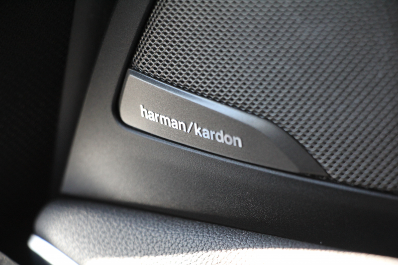 BMW X3 M40d ｾﾚｸﾄP 326馬力【特選車】3.0Lﾃﾞｨｰｾﾞﾙﾀｰﾎﾞﾊﾟﾉﾗﾏｻﾝﾙｰﾌ 全席ﾋｰﾀｰ黒革  ﾊｰﾏﾝｶｰﾄﾞﾝｻｳﾝﾄﾞHUD ﾘｱｼｰﾄ可倒調整 専用21AW Mｽﾎﾟｰﾂﾃﾞﾌ&ﾌﾞﾚｰｷ 追従ACC ｽﾃｱﾘﾝｸﾞｻﾎﾟｰﾄ ﾀｯﾁ画面HDDﾅﾋﾞTV 360度ｶﾒﾗ ｱﾝﾋﾞｴﾝﾄﾗｲﾄ 電動ﾄﾗﾝｸ 2年保証