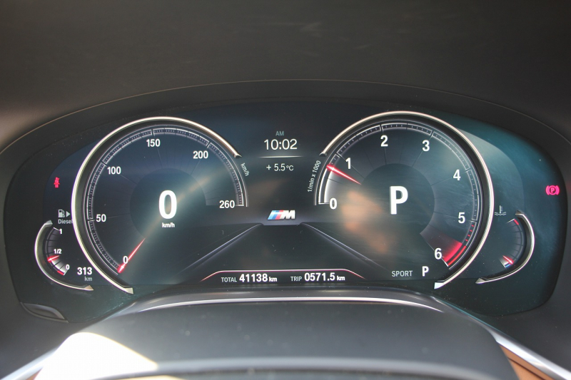 BMW 7シリーズ 740d Xdrive Mｽﾎﾟｰﾂ ﾘｱｺﾝﾌｫｰﾄP ﾘｱｴﾝﾀｰﾃｲﾒﾝﾄ ﾘｱﾓﾆﾀｰ ﾀｯﾁｺﾏﾝﾄﾞﾋｰﾄｺﾝﾌｫｰﾄP ｻﾝﾙｰﾌ ﾚｰｻﾞｰﾗｲﾄ ﾃﾞｨｽﾌﾟﾚｲｷｰ ﾘﾓｰﾄﾊﾟｰｷﾝｸﾞﾏｯｻｰｼﾞ&ﾍﾞﾝﾁﾚｰｼｮﾝ ｺﾆｬｯｸﾚｻﾞｰ 360度ｶﾒﾗ 4WD 3.0Lﾃﾞｨｰｾﾞﾙﾀｰﾎﾞ2年保証