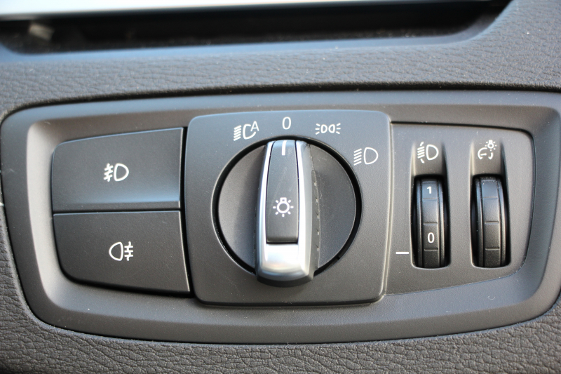 BMW X1 Xdrive18d Xﾗｲﾝ ﾊｲﾗｲﾝ LCI後期 ﾌｪｲｽﾘﾌﾄ後 1ｵｰﾅ 追従ACC ﾋｰﾀｰ黒革 LEDﾍｯﾄﾞﾗｲﾄ&ﾃｰﾙ&ﾌｫｸﾞﾀｯﾁ画面HDDﾅﾋﾞPｱｼｽﾄ ｱﾝﾋﾞｴﾝﾄﾗｲﾄ 電動ﾘｱｹﾞｰﾄ 衝突軽減ﾌﾞﾚｰｷ 車線逸脱警告 歩行者警告 ｽﾏｰﾄｷｰ 2年保証