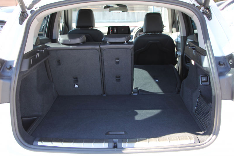 BMW X1 Xdrive18d Xﾗｲﾝ ﾊｲﾗｲﾝ LCI後期 ﾌｪｲｽﾘﾌﾄ後 1ｵｰﾅ 追従ACC ﾋｰﾀｰ黒革 LEDﾍｯﾄﾞﾗｲﾄ&ﾃｰﾙ&ﾌｫｸﾞﾀｯﾁ画面HDDﾅﾋﾞPｱｼｽﾄ ｱﾝﾋﾞｴﾝﾄﾗｲﾄ 電動ﾘｱｹﾞｰﾄ 衝突軽減ﾌﾞﾚｰｷ 車線逸脱警告 歩行者警告 ｽﾏｰﾄｷｰ 2年保証