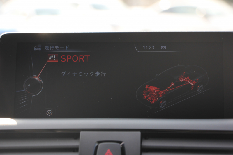 BMW 2シリーズ M235i ｸｰﾍﾟ1ｵﾅ 直6ﾀｰﾎﾞ326馬力 ｱﾀﾞﾌﾟﾃｨﾌﾞMｻｽ 専用ﾌﾞﾚｰｷ Bｶﾒﾗ&ﾘｱPDC 衝突軽減ﾌﾞﾚｰｷ 車線逸脱警告 歩行者警告 ﾌﾞﾚｰｷ付ｸﾙｺﾝ HDDﾅﾋﾞBluetooth接続 ｽﾏｰﾄｷｰ 18AW ﾊﾟﾄﾞﾙｼﾌﾄ 2年保証