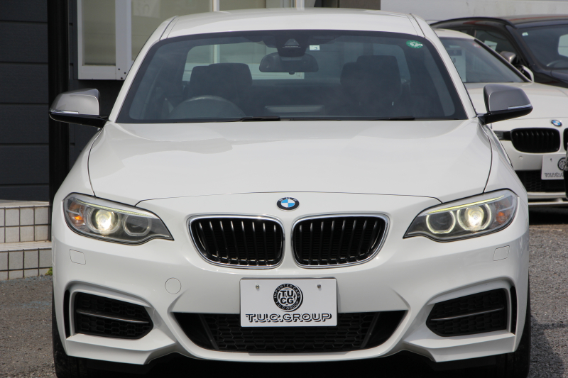 BMW 2シリーズ M235i ｸｰﾍﾟ1ｵﾅ 直6ﾀｰﾎﾞ326馬力 ｱﾀﾞﾌﾟﾃｨﾌﾞMｻｽ 専用ﾌﾞﾚｰｷ Bｶﾒﾗ&ﾘｱPDC 衝突軽減ﾌﾞﾚｰｷ 車線逸脱警告 歩行者警告 ﾌﾞﾚｰｷ付ｸﾙｺﾝ HDDﾅﾋﾞBluetooth接続 ｽﾏｰﾄｷｰ 18AW ﾊﾟﾄﾞﾙｼﾌﾄ 2年保証