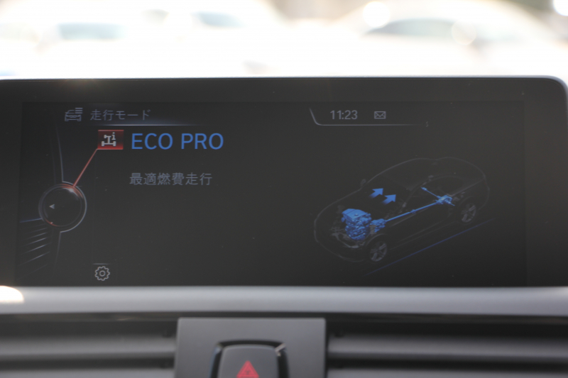 BMW 2シリーズ M235i ｸｰﾍﾟ1ｵﾅ 直6ﾀｰﾎﾞ326馬力 ｱﾀﾞﾌﾟﾃｨﾌﾞMｻｽ 専用ﾌﾞﾚｰｷ Bｶﾒﾗ&ﾘｱPDC 衝突軽減ﾌﾞﾚｰｷ 車線逸脱警告 歩行者警告 ﾌﾞﾚｰｷ付ｸﾙｺﾝ HDDﾅﾋﾞBluetooth接続 ｽﾏｰﾄｷｰ 18AW ﾊﾟﾄﾞﾙｼﾌﾄ 2年保証