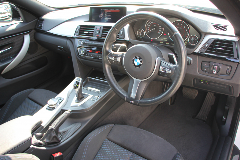 BMW 4シリーズ 420i ｸﾞﾗﾝｸｰﾍﾟMｽﾎﾟｰﾂ ﾌｧｽﾄﾄﾗｯｸP LEDﾍｯﾄﾞﾗｲﾄ 追従ACC ｱﾀﾞﾌﾟﾃｨﾌﾞMｻｽ 19AW Mｽﾎﾟｰﾂﾌﾞﾚｰｷ ﾚﾑｽﾏﾌﾗｰ GroupMﾗﾑｴｱｼｽﾃﾑ 衝突軽減ﾌﾞﾚｰｷ 車線逸脱警告 歩行者警告 HDDﾅﾋﾞBｶﾒﾗ 電動ﾄﾗﾝｸ ｽﾏｰﾄｷｰ 2年保証