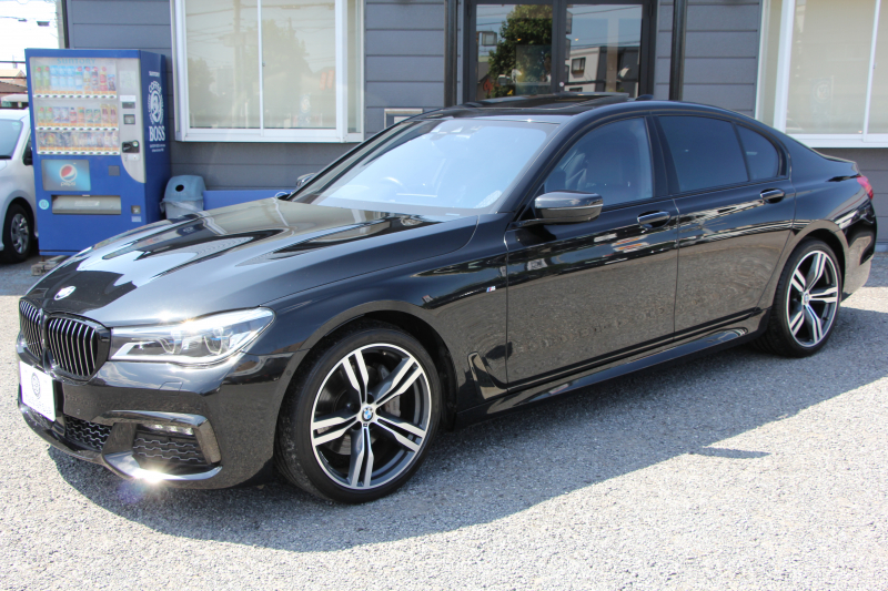BMW 7シリーズ 740i Mｽﾎﾟｰﾂ ﾘｱｺﾝﾌｫｰﾄP ﾘｱｴﾝﾀｰﾃｲﾒﾝﾄ ﾘｱﾓﾆﾀｰ ﾀｯﾁｺﾏﾝﾄﾞﾋｰﾄｺﾝﾌｫｰﾄP ｻﾝﾙｰﾌ ﾚｰｻﾞｰﾗｲﾄ ﾃﾞｨｽﾌﾟﾚｲｷｰ ﾘﾓｰﾄﾊﾟｰｷﾝｸﾞ20AW ﾏｯｻｰｼﾞ&ﾍﾞﾝﾁﾚｰｼｮﾝ ﾌﾞﾗｯｸﾅｯﾊﾟﾚｻﾞｰ 360度ｶﾒﾗ 電動ﾄﾗﾝｸ HUD 追従ACC 2年保証
