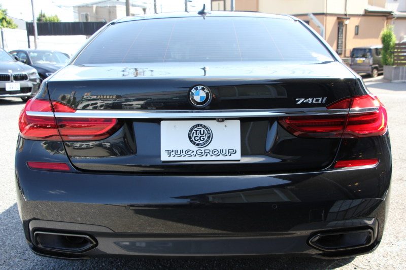 BMW 7シリーズ 740i Mｽﾎﾟｰﾂ ﾘｱｺﾝﾌｫｰﾄP ﾘｱｴﾝﾀｰﾃｲﾒﾝﾄ ﾘｱﾓﾆﾀｰ ﾀｯﾁｺﾏﾝﾄﾞﾋｰﾄｺﾝﾌｫｰﾄP ｻﾝﾙｰﾌ ﾚｰｻﾞｰﾗｲﾄ ﾃﾞｨｽﾌﾟﾚｲｷｰ ﾘﾓｰﾄﾊﾟｰｷﾝｸﾞ20AW ﾏｯｻｰｼﾞ&ﾍﾞﾝﾁﾚｰｼｮﾝ ﾌﾞﾗｯｸﾅｯﾊﾟﾚｻﾞｰ 360度ｶﾒﾗ 電動ﾄﾗﾝｸ HUD 追従ACC 2年保証