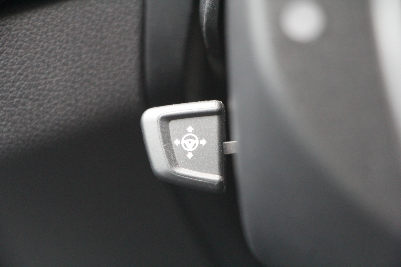 BMW 5シリーズ 530i ﾂｰﾘﾝｸﾞMｽﾎﾟｰﾂ ｾﾚｸﾄP 型式変更後｢JT20｣ 変更後液晶ﾒｰﾀｰ 高出力 252馬力 ﾊﾟﾉﾗﾏｻﾝﾙｰﾌ ﾊｰﾏﾝｶｰﾄﾞﾝｻﾗｳﾝﾄﾞ4ｿﾞｰﾝｴｱｺﾝ 全席ﾋｰﾀｰ黒革 19AW Mｽﾎﾟｰﾂﾌﾞﾚｰｷ Pｱｼｽﾄﾌﾟﾗｽ 360度ｶﾒﾗ ﾀｯﾁ画面ﾅﾋﾞTV 2年保証