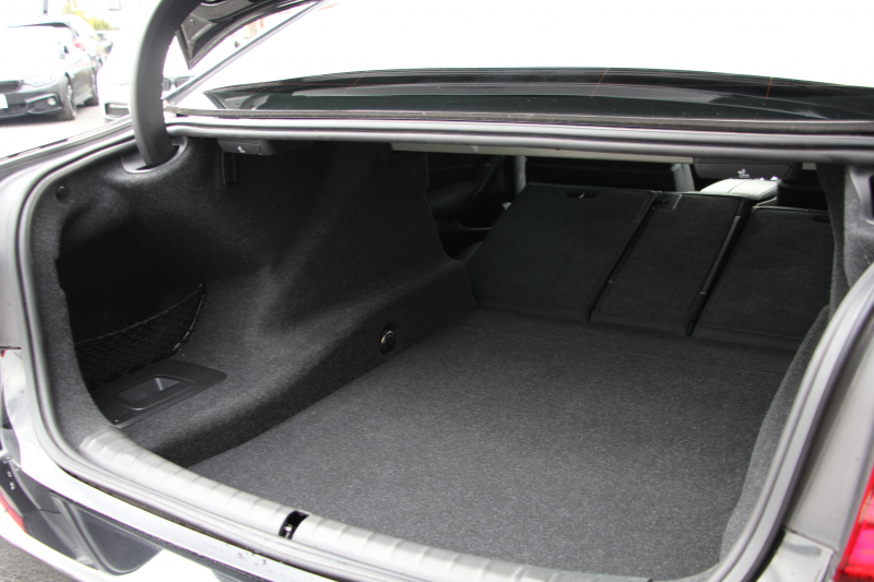 BMW 5シリーズ 530i Mｽﾎﾟｰﾂ ｺﾝﾌｫｰﾄP 型式変更後｢JR20｣ 252馬力 全席ﾋｰﾀｰ黒革 ｺﾝﾌｫｰﾄｼｰﾄ&ﾍﾞﾝﾁﾚｰｼｮﾝ ｿﾌﾄｸﾛｰｽﾞﾄﾞｱ HUD 追従ACC ｽﾃｱﾘﾝｸﾞｻﾎﾟｰﾄ 変更後全面液晶ﾒｰﾀｰ ﾀｯﾁ画面HDDﾅﾋﾞTV 360度ｶﾒﾗ 2年保証