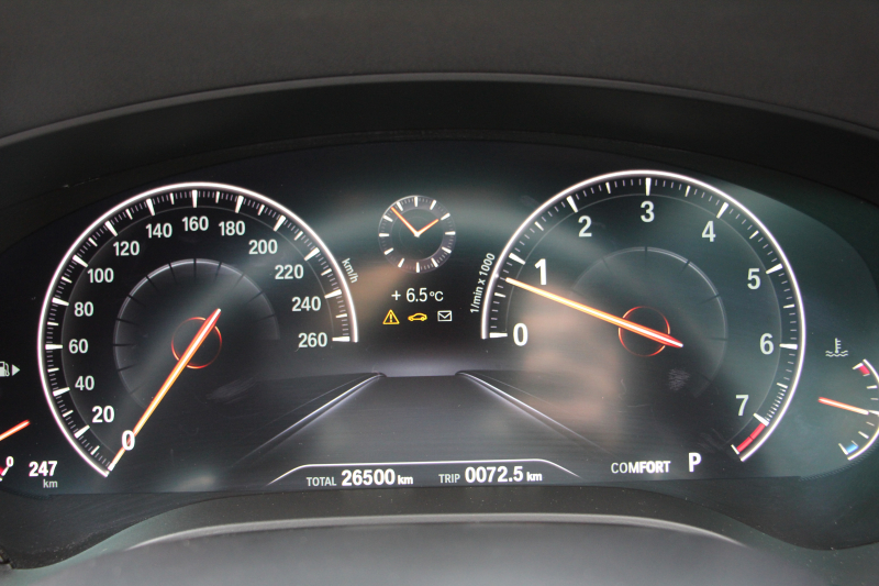 BMW 5シリーズ 530i Mｽﾎﾟｰﾂ ｺﾝﾌｫｰﾄP 型式変更後｢JR20｣ 252馬力 全席ﾋｰﾀｰ黒革 ｺﾝﾌｫｰﾄｼｰﾄ&ﾍﾞﾝﾁﾚｰｼｮﾝ ｿﾌﾄｸﾛｰｽﾞﾄﾞｱ HUD 追従ACC ｽﾃｱﾘﾝｸﾞｻﾎﾟｰﾄ 変更後全面液晶ﾒｰﾀｰ ﾀｯﾁ画面HDDﾅﾋﾞTV 360度ｶﾒﾗ 2年保証