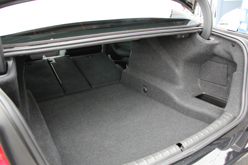 BMW 5シリーズ 530i Mｽﾎﾟｰﾂ ｺﾝﾌｫｰﾄP 型式変更後｢JR20｣ 252馬力 全席ﾋｰﾀｰ黒革 ｺﾝﾌｫｰﾄｼｰﾄ&ﾍﾞﾝﾁﾚｰｼｮﾝ ｿﾌﾄｸﾛｰｽﾞﾄﾞｱ HUD 追従ACC ｽﾃｱﾘﾝｸﾞｻﾎﾟｰﾄ 変更後全面液晶ﾒｰﾀｰ ﾀｯﾁ画面HDDﾅﾋﾞTV 360度ｶﾒﾗ 2年保証