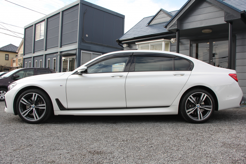 BMW 7シリーズ 750Li Mｽﾎﾟｰﾂ ﾘｱｺﾝﾌｫｰﾄPﾌﾟﾗｽ ﾛﾝｸﾞV8 450馬力 ｽｶｲﾗｳﾝｼﾞﾊﾟﾉﾗﾏｻﾝﾙｰﾌ 後席ﾓﾆﾀｰ ﾚｰｻﾞｰﾗｲﾄ ﾃﾞｨｽﾌﾟﾚｲｷｰ ﾘﾓｰﾄﾊﾟｰｷﾝｸﾞ全席ﾋｰﾀｰ茶革 ﾏｯｻｰｼﾞﾍﾞﾝﾁﾚｰｼｮﾝ 追従ACC HUD ｽﾃｱﾘﾝｸﾞｻﾎﾟｰﾄ 360度ｶﾒﾗ ﾀｯﾁ画面HDDﾅﾋﾞ2年保証