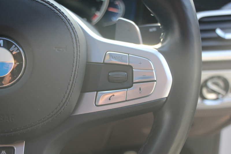 BMW 7シリーズ 750Li Mｽﾎﾟｰﾂ ﾘｱｺﾝﾌｫｰﾄPﾌﾟﾗｽ ﾛﾝｸﾞV8 450馬力 ｽｶｲﾗｳﾝｼﾞﾊﾟﾉﾗﾏｻﾝﾙｰﾌ 後席ﾓﾆﾀｰ ﾚｰｻﾞｰﾗｲﾄ ﾃﾞｨｽﾌﾟﾚｲｷｰ ﾘﾓｰﾄﾊﾟｰｷﾝｸﾞ全席ﾋｰﾀｰ茶革 ﾏｯｻｰｼﾞﾍﾞﾝﾁﾚｰｼｮﾝ 追従ACC HUD ｽﾃｱﾘﾝｸﾞｻﾎﾟｰﾄ 360度ｶﾒﾗ ﾀｯﾁ画面HDDﾅﾋﾞ2年保証