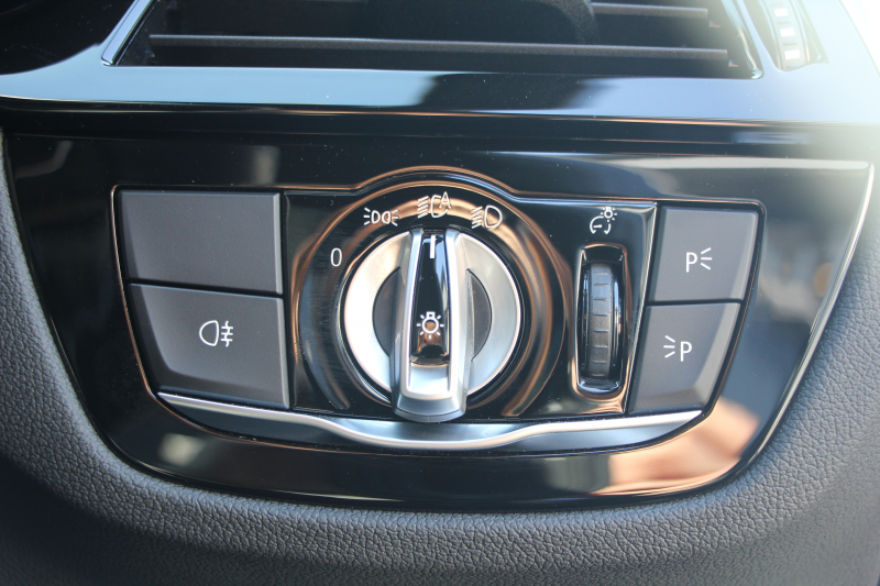 BMW 5シリーズ 523d Xdrive Mｽﾎﾟｰﾂ ｴﾃﾞｨｼｮﾝｼﾞｮｲﾌﾟﾗｽ 4WD LCI後期 ｾﾚｸﾄP ﾌｪｲｽﾘﾌﾄ後 ｻﾝﾙｰﾌ ﾊｰﾏﾝｶｰﾄﾞﾝｻﾗｳﾝﾄﾞﾋｰﾀｰ黒革 LEDﾍｯﾄﾞﾗｲﾄ BMWﾗｲﾌﾞｺｯｸﾋﾟｯﾄﾞApplecarplay対応 360度ｶﾒﾗ ｱﾝﾋﾞｴﾝﾄﾗｲﾄ 可変ｻｽﾍﾟﾝｼｮﾝ 2年保証